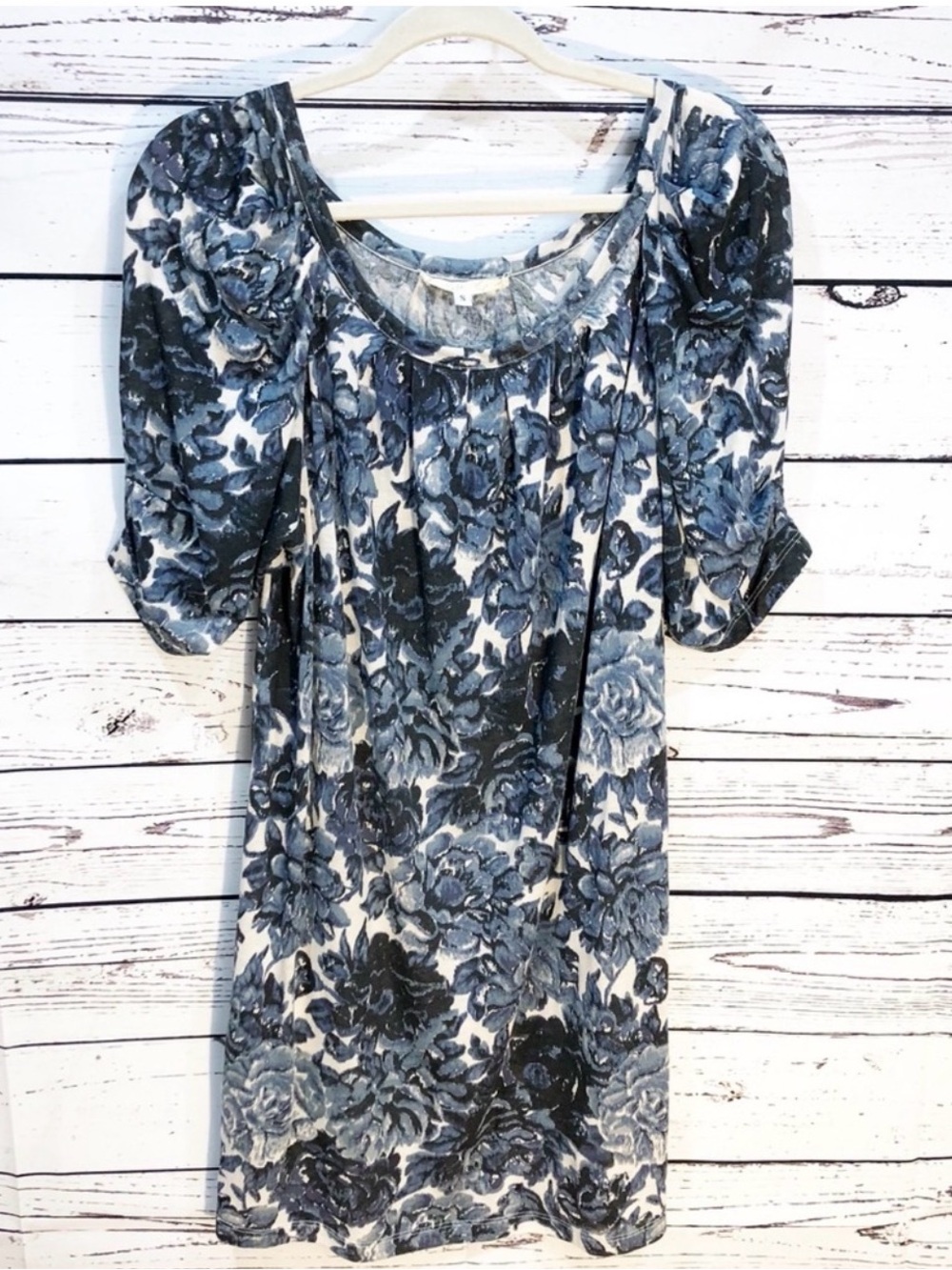 Soft Joie Puff Sleeved Shift Dress: Blue Floral Print